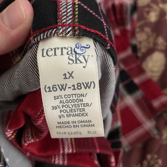 Terra & Sky plaid jegging 1x (16w-18w) - Picture 4 of 5